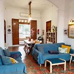 Villa Ca\'n Verd